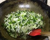 A picture of step 2 of Fried rice.