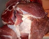 Foto langkah ke 2 dari resep Oseng Daging Sapi Pedas.