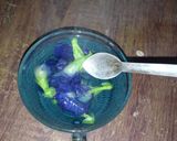 Foto langkah ke 3 dari resep Teh Telang.