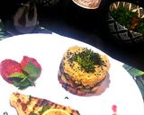 Foto del paso 8 de la receta: ᴇɴsᴀʟᴀᴅᴀ ᴅᴇ ϙᴜɪɴᴏᴀ ʏ  ᴠᴇʀᴅᴜʀᴀs ᴄᴏɴ ᴘᴇsᴄᴀᴅᴏ ᴀ ʟᴀ ᴘʟᴀɴᴄʜᴀ