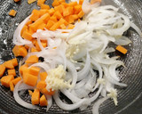 Foto del paso 5 de la receta: Solomillo de cerdo con salsa de chocolate y naranja