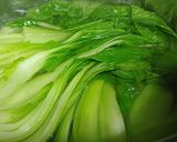 Hình bước làm 2 của món Mì trứng trộn