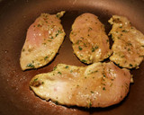 Foto del paso 10 de la receta: Filetillos de pollo, a la plancha, con curry y cúrcuma