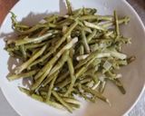 Foto del passaggio 5 della ricetta Zuppa di asparagi selvatici e uova, ricetta del riciclo 🌷