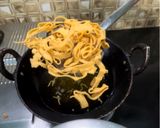 A picture of step 4 of Ribbon Pakoda.
