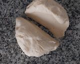 Foto del paso 3 de la receta Coca de chicharrones 2025 v2: con masa brioche, crema, anís y almendras