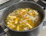 A picture of step 6 of Japanese Suiton Soup.