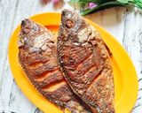 Foto langkah ke 4 dari resep Ikan Nila Goreng Garing.