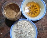 A picture of step 1 of Oats peanut butter bars.