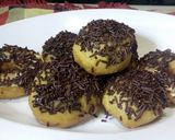 Foto langkah ke 6 dari resep Donat kentang menul menul dan empuk.