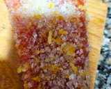 Foto del paso 3 de la receta: Salmón marinado con cítricos