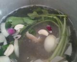 Foto del paso 2 de la receta: Caldo de verduras y pollo, con sopa de fideos de arroz 😋😋😋😋😋