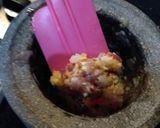 Foto langkah ke 2 dari resep Oseng Pedas Kerang Darah.
