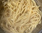 Foto del paso 4 de la receta: Fettuccini Alfredo, con alitas de pollo en la freidora de aire