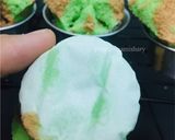 Foto langkah ke 5 dari resep Bolu Kukus pandan coklat.