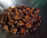 Foto langkah ke 2 dari resep Tumis kerang dara saos tiram.