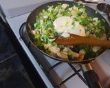 Foto del paso 3 de la receta: Tarta de puerro y pollo