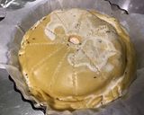 Une image de l'étape 13 de Tourte au munster, oignon, cumin et vin blanc.