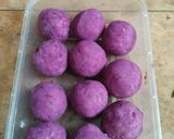 Foto langkah ke 4 dari resep Bola bola ubi ungu isi coklat keju.