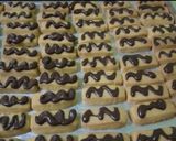 Foto langkah ke 4 dari resep Choco Simple Cookies.