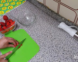 Foto del paso 3 de la receta: Tarta mousse de fresa sin horno