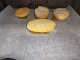 Patatas al horno con especies de cebolla en polvo y ajo en polvo
