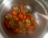 Foto del passaggio 1 della ricetta Insalata di pomodori e zucchine grigliate