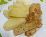 Foto del paso 3 de la receta: Churros de pescado con papas cocidas y mayonesa