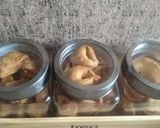 A picture of step 6 of Special recipe of namkeen samosa swirl papdi.