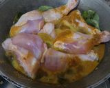 Foto langkah ke 1 dari resep Ayam Goreng Ketumbar.