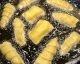 Foto del paso 3 de la receta: Cena venezolana-colombiana: Tequeños, arepas y aborrajados
