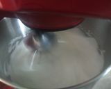 Foto langkah ke 2 dari resep Bolu Putih Telur.