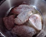 Foto del paso 4 de la receta: Pollo con crema de verdeo y papas españolas de Bigote Cocina