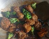 Foto langkah ke 5 dari resep Golden Sesame Tofu & Broccoli.