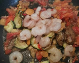 Foto del paso 5 de la receta: Espirales con gambas al curry y salsa de mandarina