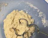 Foto langkah ke 3 dari resep Donat Maizena lembut(tanpa telur).