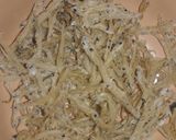 Foto langkah ke 3 dari resep Tumis kecipir bunga pepaya dan teri.