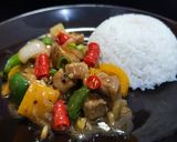 Foto langkah ke 7 dari resep Tenderloin Paprika Saus Lada Hitam.