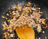 ผัดกะเพรามาม่าพริกแห้ง เส้นไม่เละ วิธีทำสูตร 3 รูป