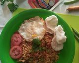 Foto langkah ke 4 dari resep Nasi Goreng Sosis.