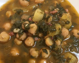 Foto del paso 4 de la receta: Potaje de garbanzos con espinacas a mi manera