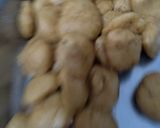 પૂરી (Poori Recipe in Gujarati) રેસીપી સ્ટેપ2ફોટો