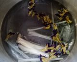 Foto langkah ke 1 dari resep Teh Bunga Telang Serai.