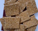 તલ ની ચિક્કી (Til Chikki Recipe In Gujarati) રેસીપી સ્ટેપ4ફોટો