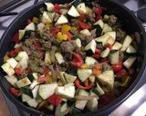 Une image de l'étape 11 de Bœuf aux poivrons, courgette et pesto de fanes de radis.