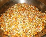 मिश्र कडधान्याची मोड काढलेली उसळ (mix sprout usal recipe in marathi) रेसिपी स्टेप 1 फोटो 