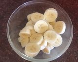 A picture of step 2 of Banana soth.