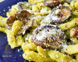 Foto del paso 5 de la receta: Spätzli con shiitake, guacamole y pecorino