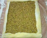 Pisztáciás-mandulás bejgli recept fázis 4 fotója