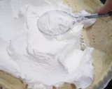Foto del paso 4 de la receta: Tarta de Frutillas con Crema